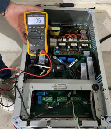 Diagnóstico de equipo electrónico en laboratorio