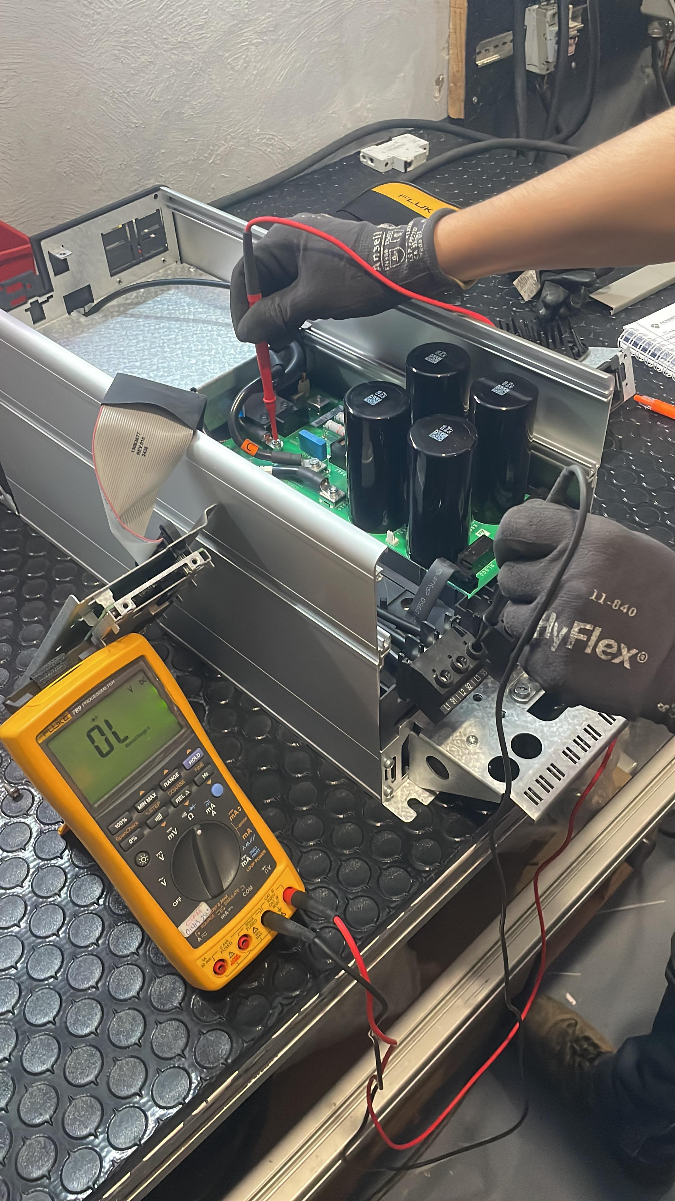 Diagnóstico eléctrico con instrumentación sobre electrónica de potencia